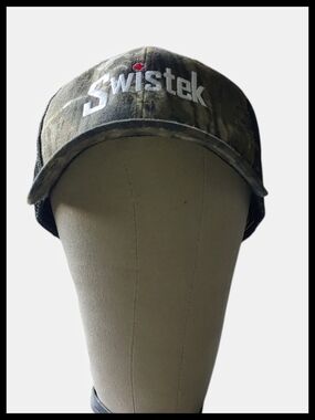 NWT Mossy Oak Swistek Camo Trucker Hat